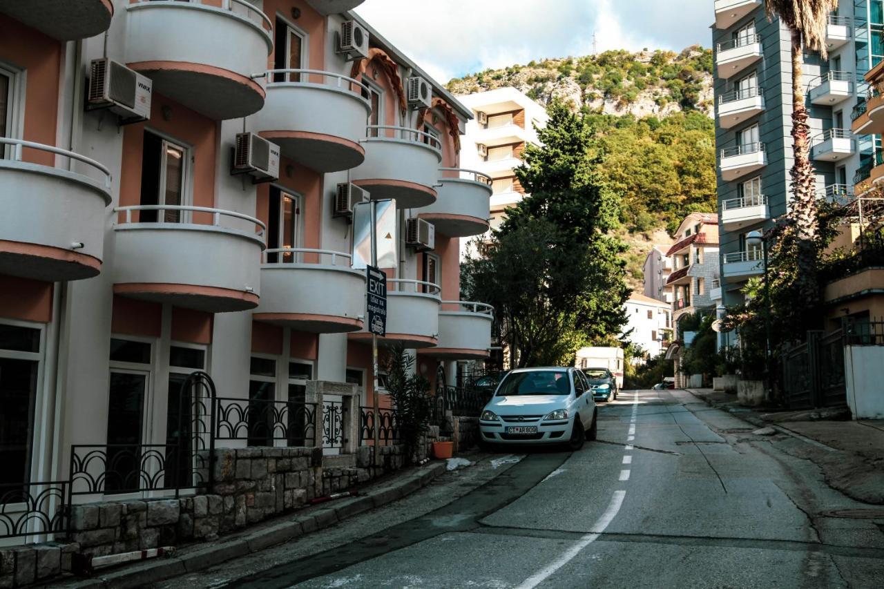 Apartments Lm Residence Rafailovići Eksteriør billede