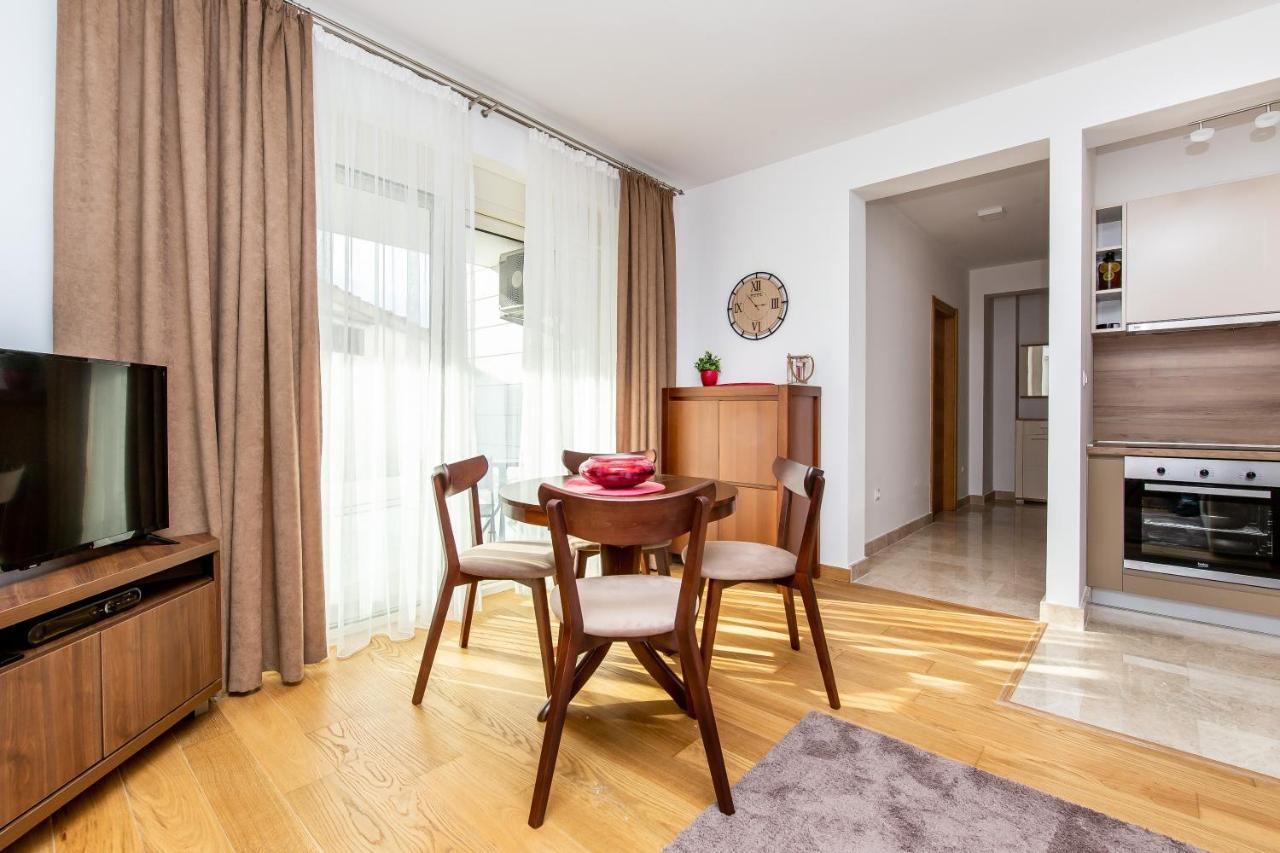 Apartments Lm Residence Rafailovići Eksteriør billede